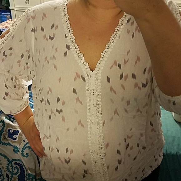Maurices Tops - Pretty blouse from Maurices.